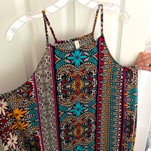 High-neck sleeveless geopatterned sundress